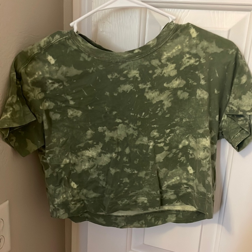 Camo kids cropped green t-shirt